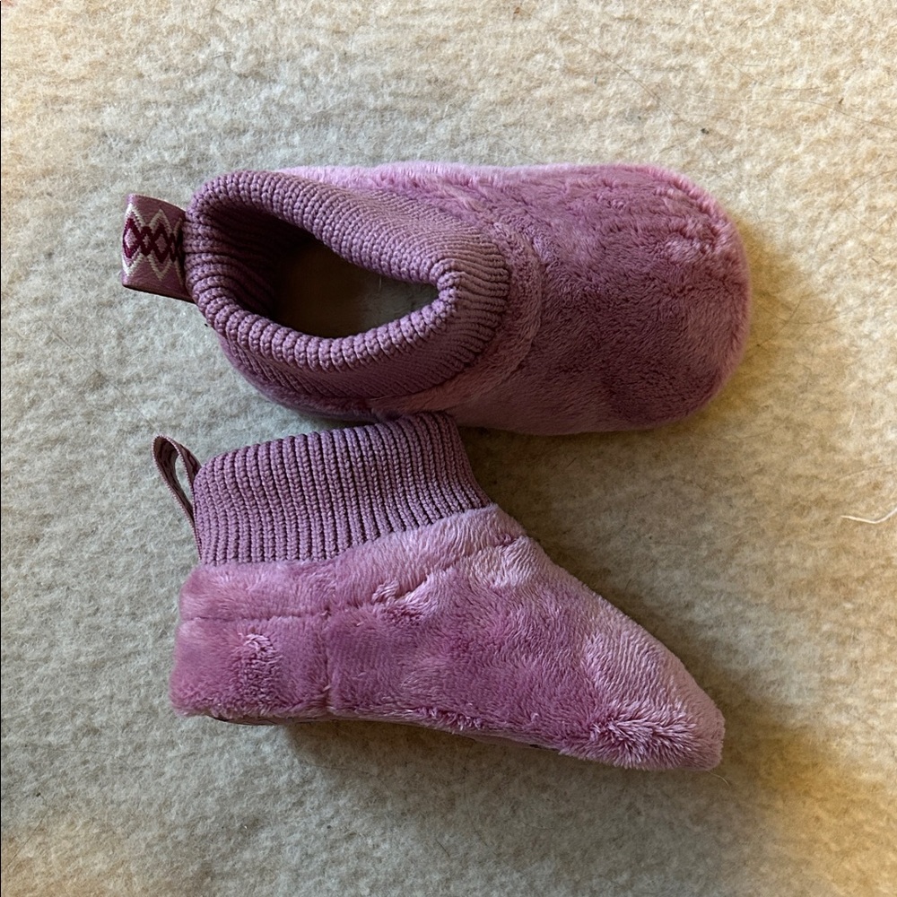 UGG Kids' Plush Purple Slippers Sz. 4/5